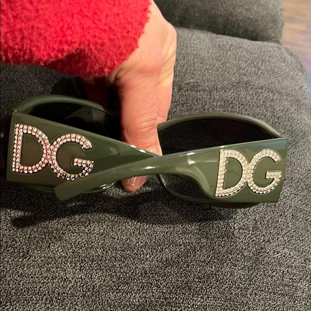 Dolce Gabbana Olive Green sheild Sunglasses - Picture 13 of 16